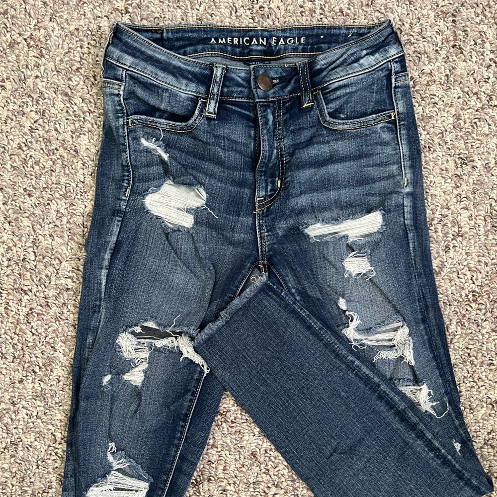 American Eagle Women’s Distressed Skinny Jeans Size:4
